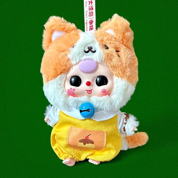 Baby Three Kitten Wardrobe Plush Pendant - Picture 3 of 16